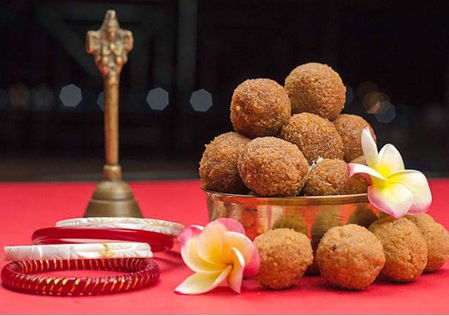 Picture for category Oats Dry Fruits Ladoo